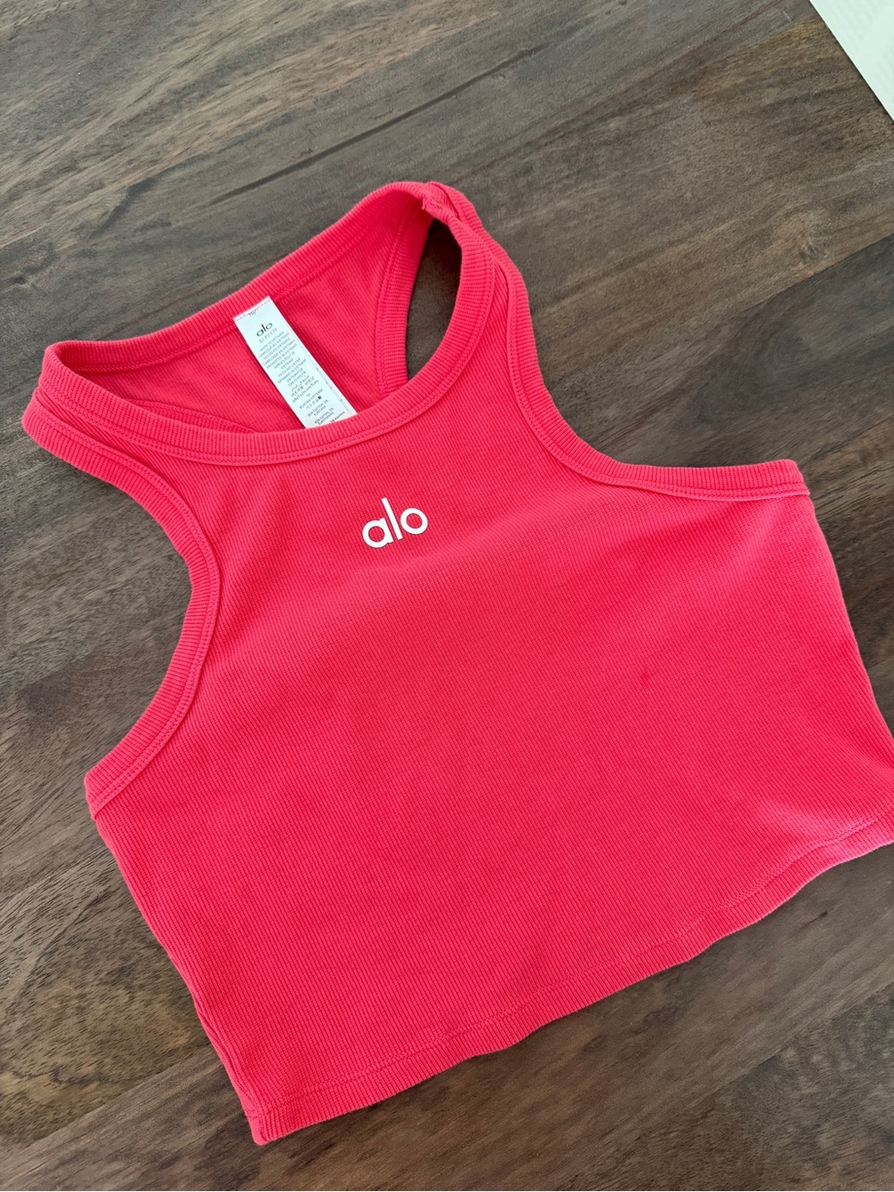 ALO Yoga aspire tank candy Apple red